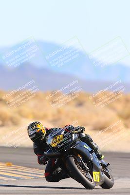 media/Jan-10-2025-CVMA Friday Practice (Fri) [[489e0da257]]/Group 4 and Trackday/Session 4 (Turn 16)/